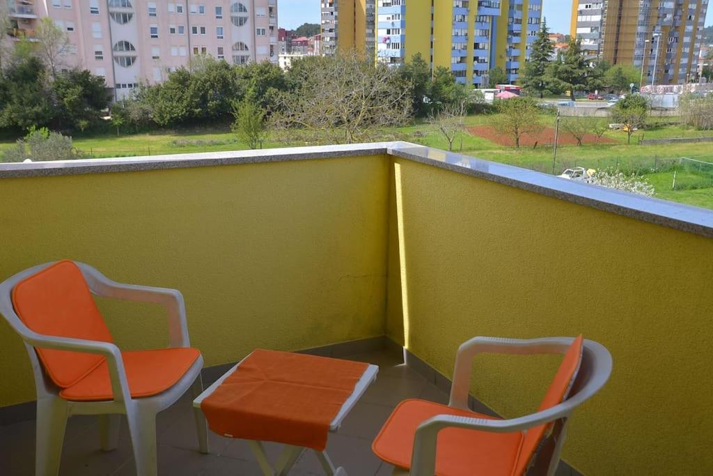 Apartman Ana Pula - Calm, Free Parking, Close To Center Exteriör bild