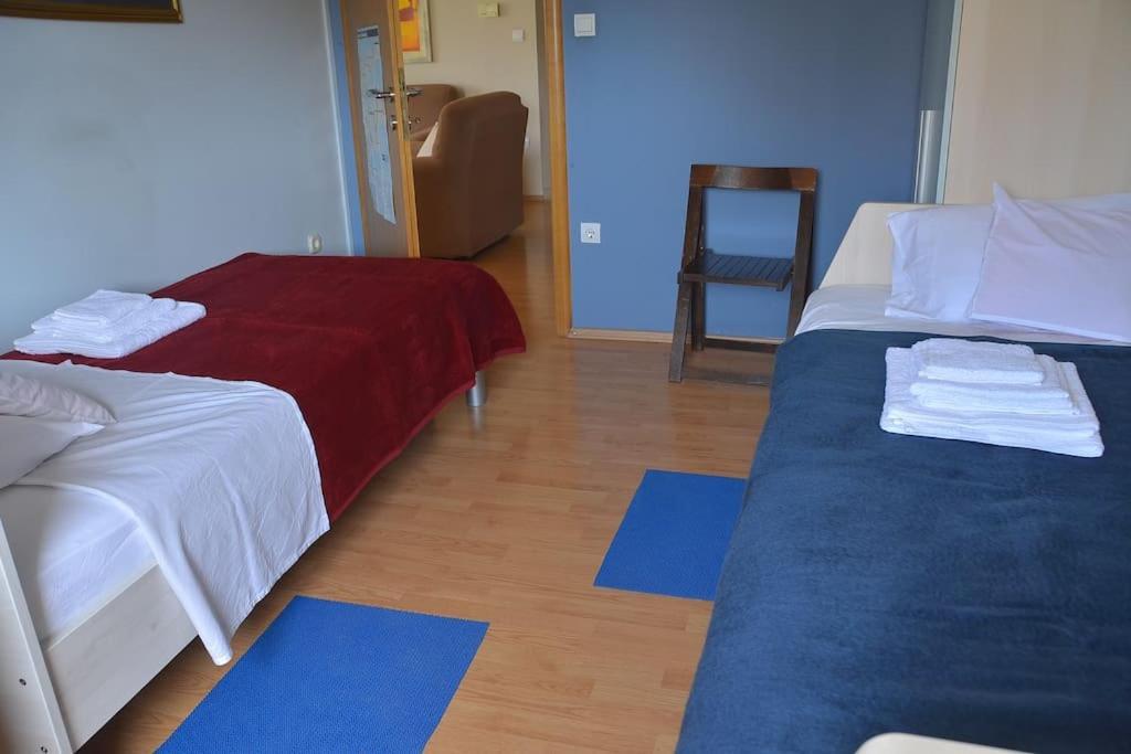 Apartman Ana Pula - Calm, Free Parking, Close To Center Exteriör bild